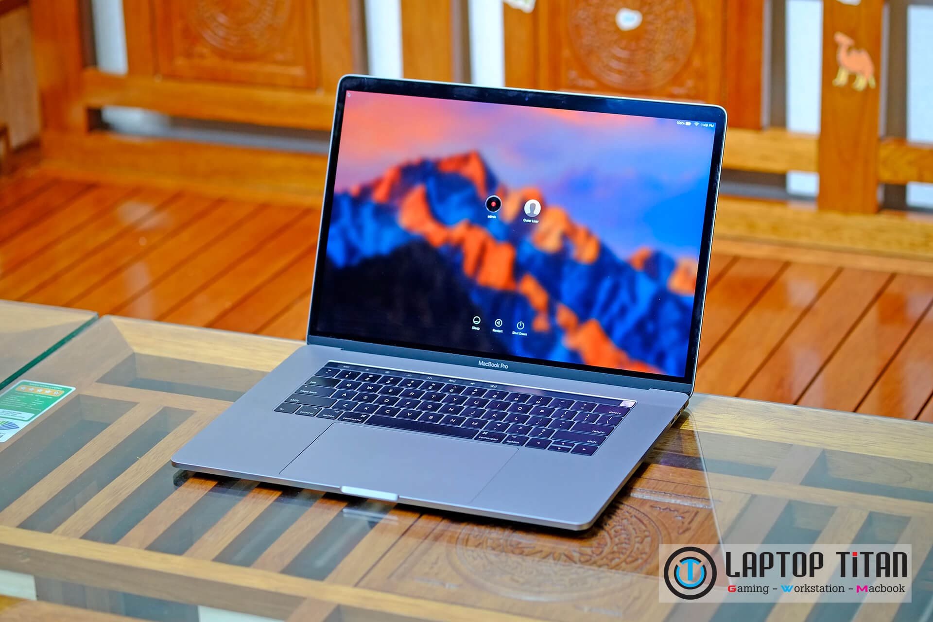 Macbook Pro Touchbar 15 Inch Laptoptitan 01