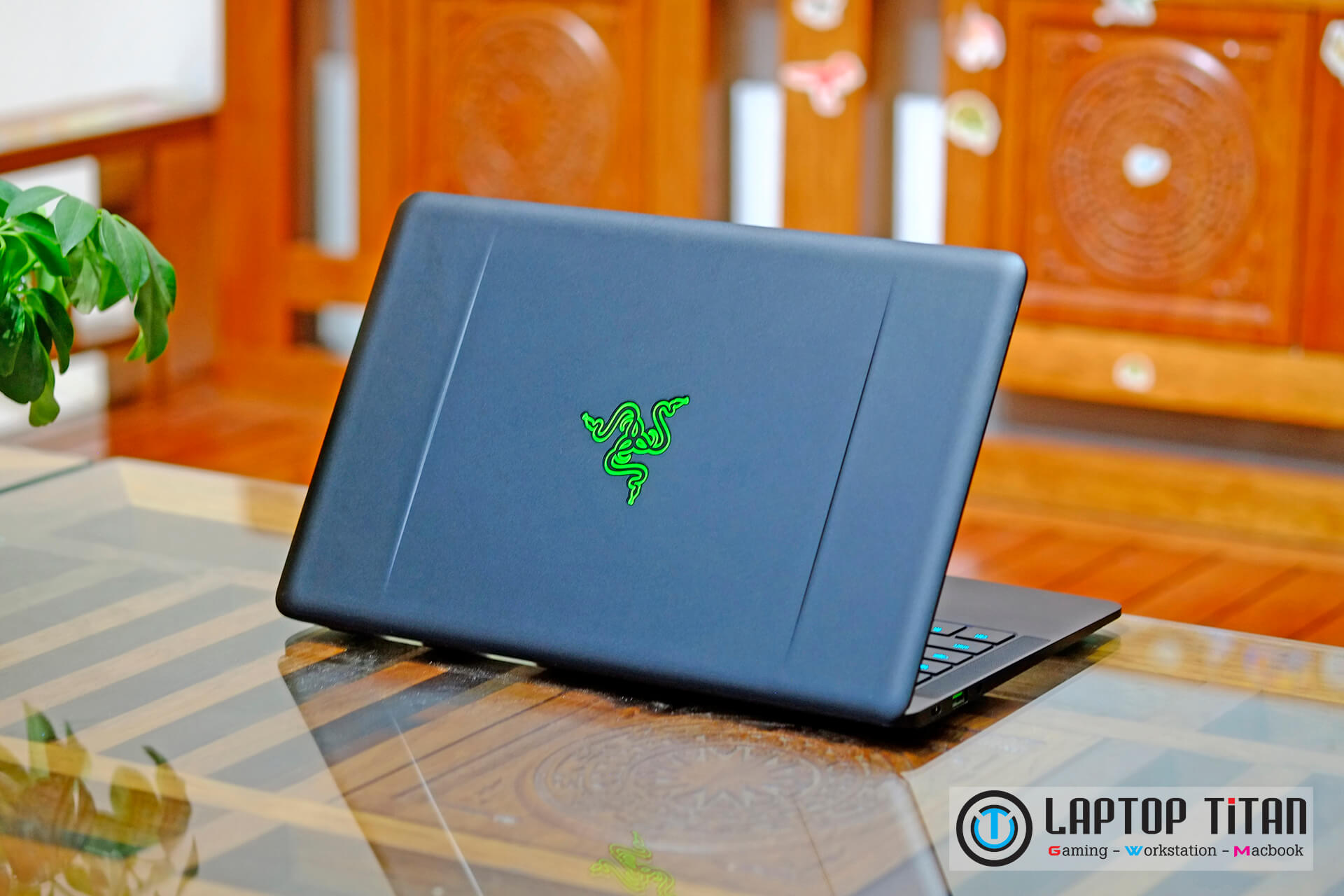 Razer Blade Stealth Core I7 7500U / 16Gb / 512Gb / 13.3″ Qhd+ Igzo / Touch / Rgb Keyboard