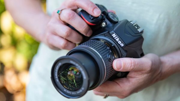 Máy ảnh tốt nhất 2023 - Nikon D3500